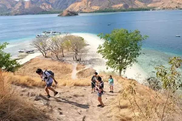 Kelor Island - Komodo National Park destination