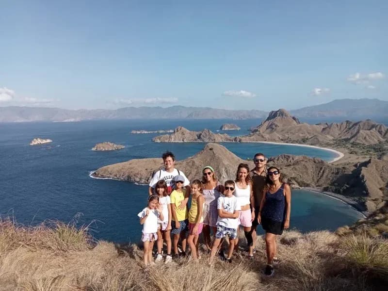 คอมเพลตไกด์เดินป่าตามล่าเจ้ามังกร: ดู โคโมโด้ ได้ที่ไหน เมื่อไหร่ และอย่างปลอดภัย