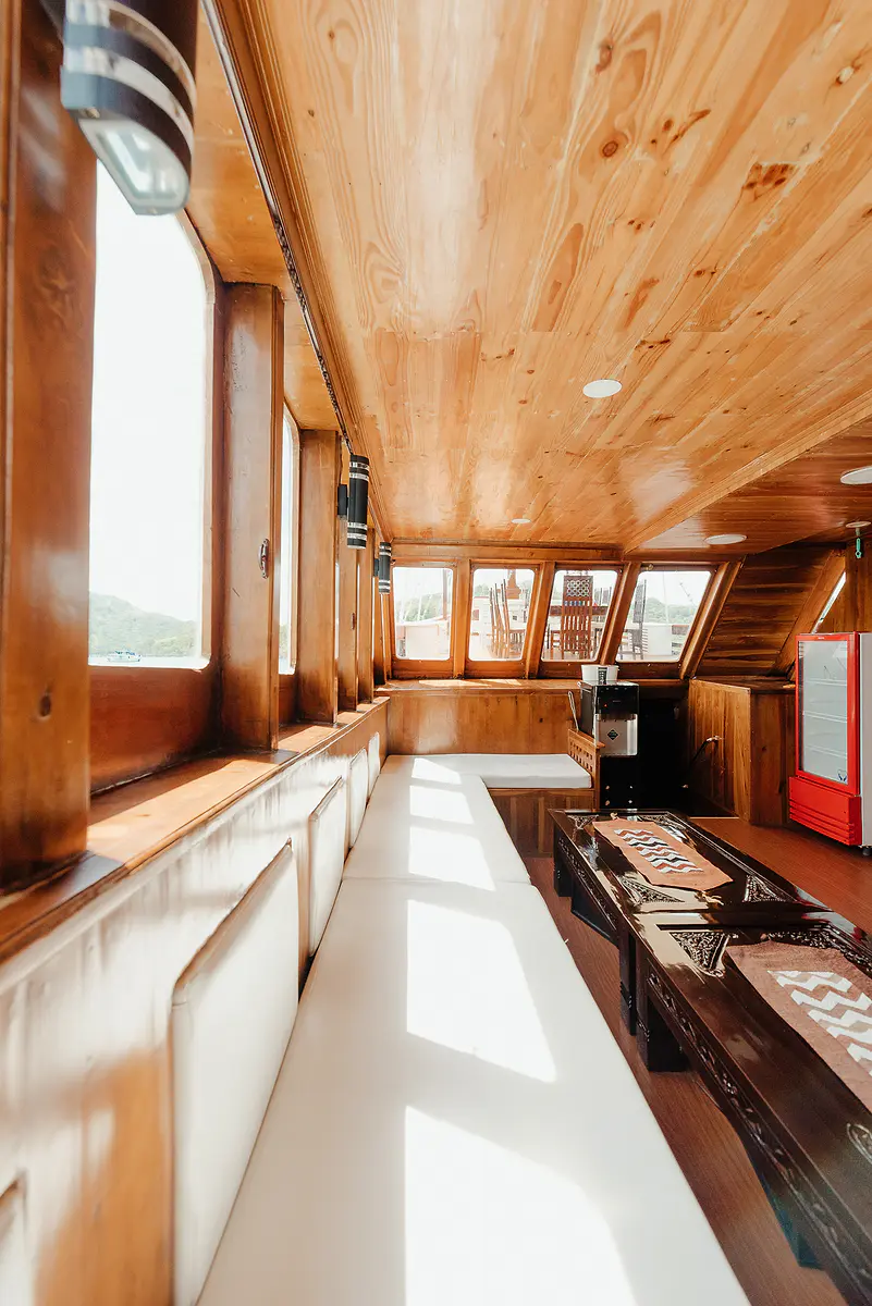 Alfatran Phinisi Bajo - Luxury Phinisi Komodo Charter 2026