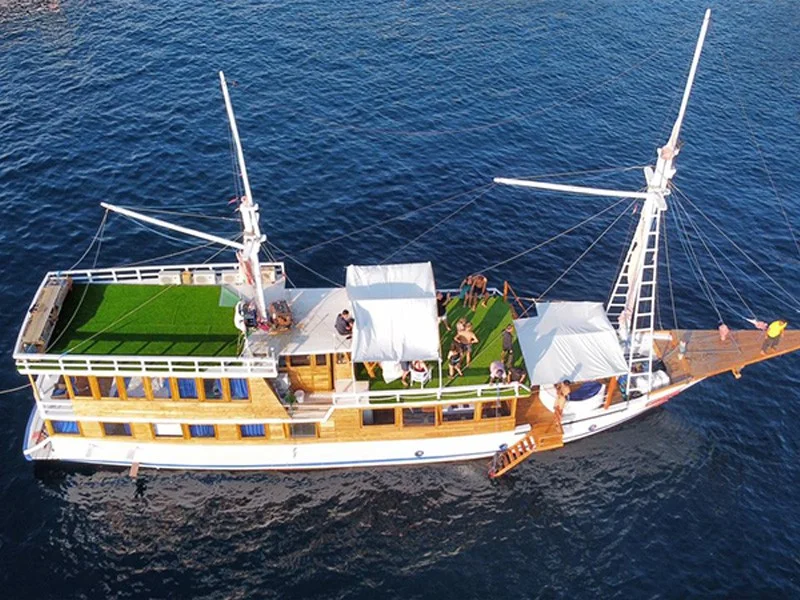 Arumi Phinisi - Luxury Phinisi Komodo Charter 2026