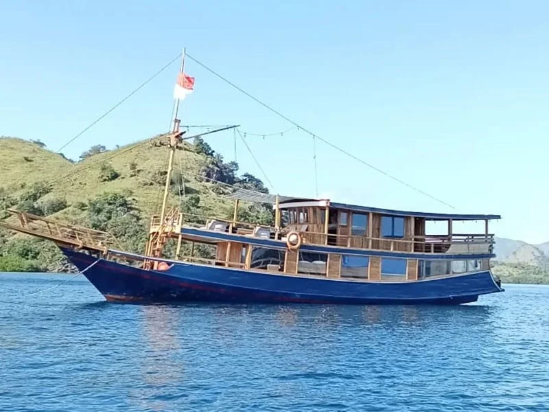 Madyan Cruise - Luxury Phinisi Komodo Charter 2026