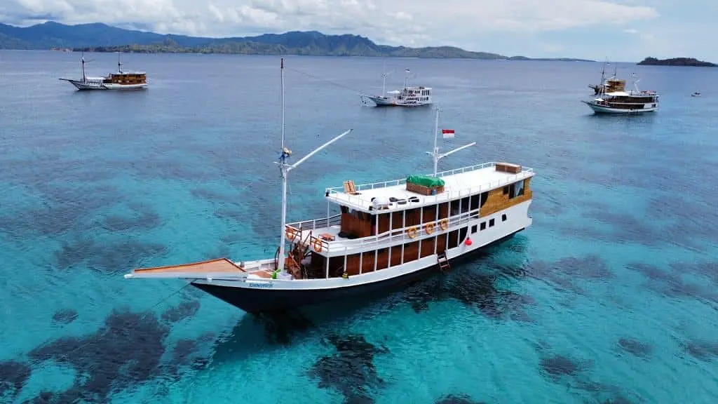 Senada Phinisi - Luxury Phinisi Komodo Charter 2026