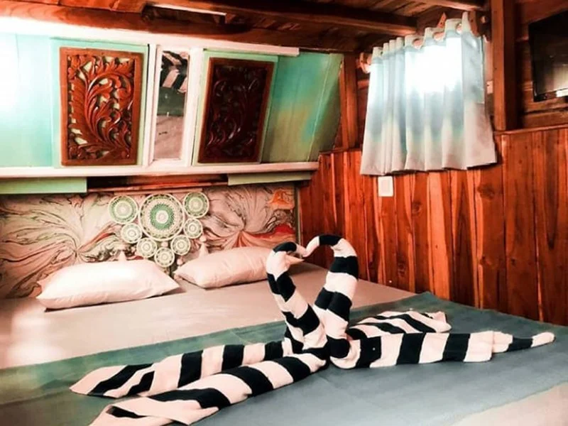 Flagship King Cabin - Image 1