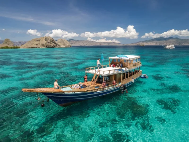 Yemanja Boat - Luxury Phinisi Komodo Charter 2026