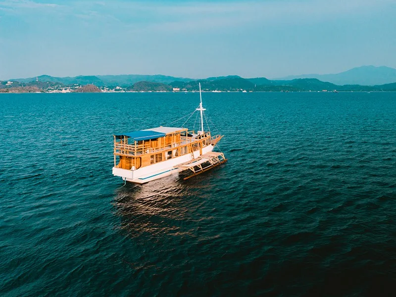 Zulaika 02 Liveaboard - Luxury Phinisi Komodo Charter 2026